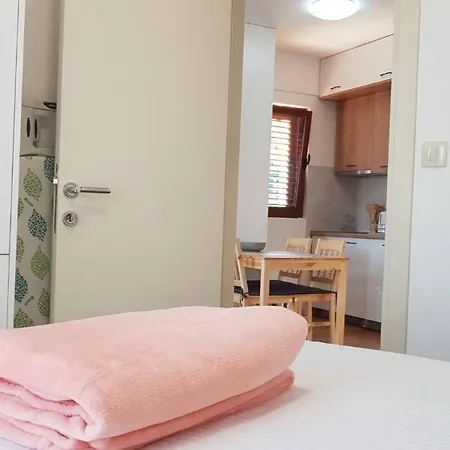 Appartamento Cozy In Center With Mountain Views *